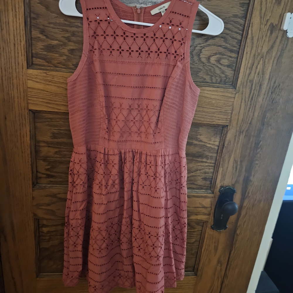 Lark & Ro Women's Midi Dress in Terracotta